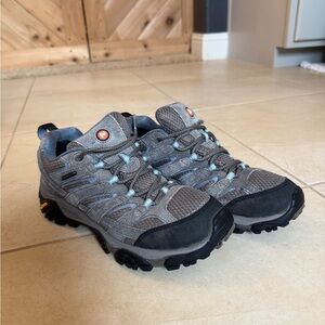 Merrell Women’s Gray and Black Hiking Shoes